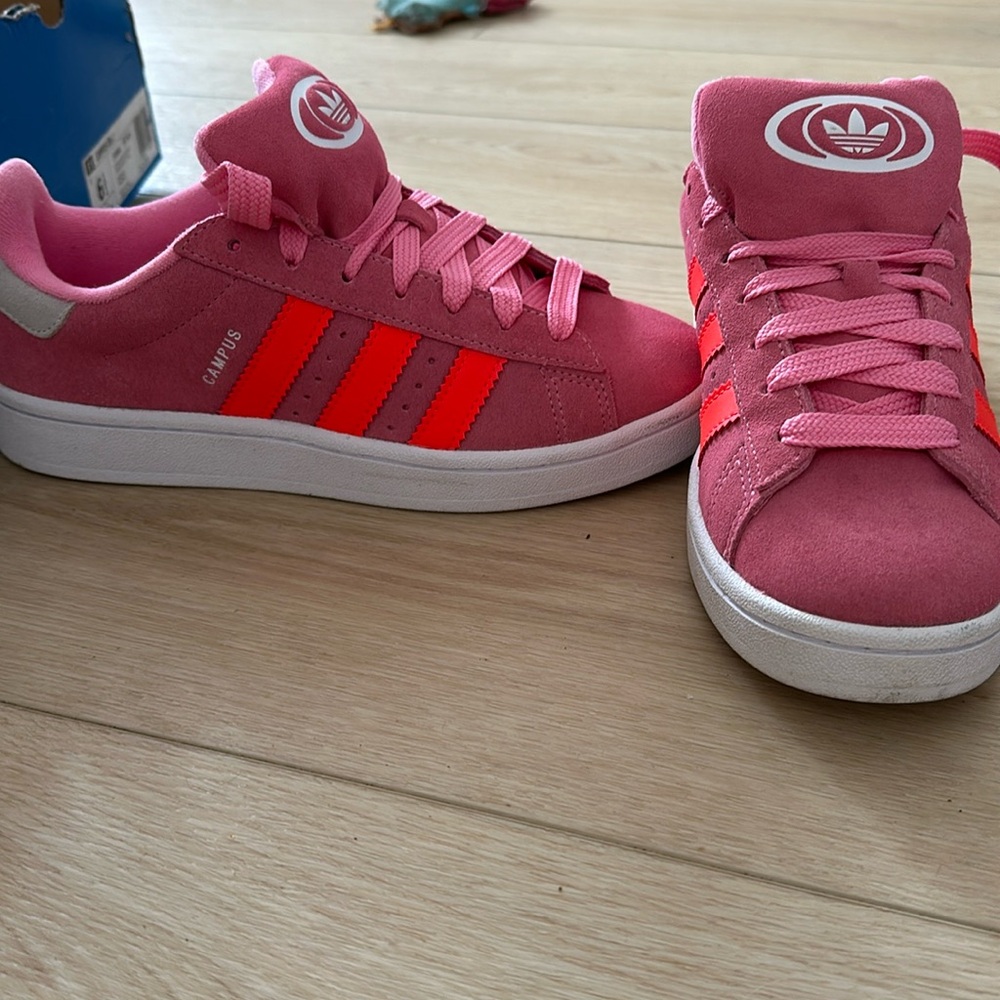 Worn once. Super cute adidas campuses